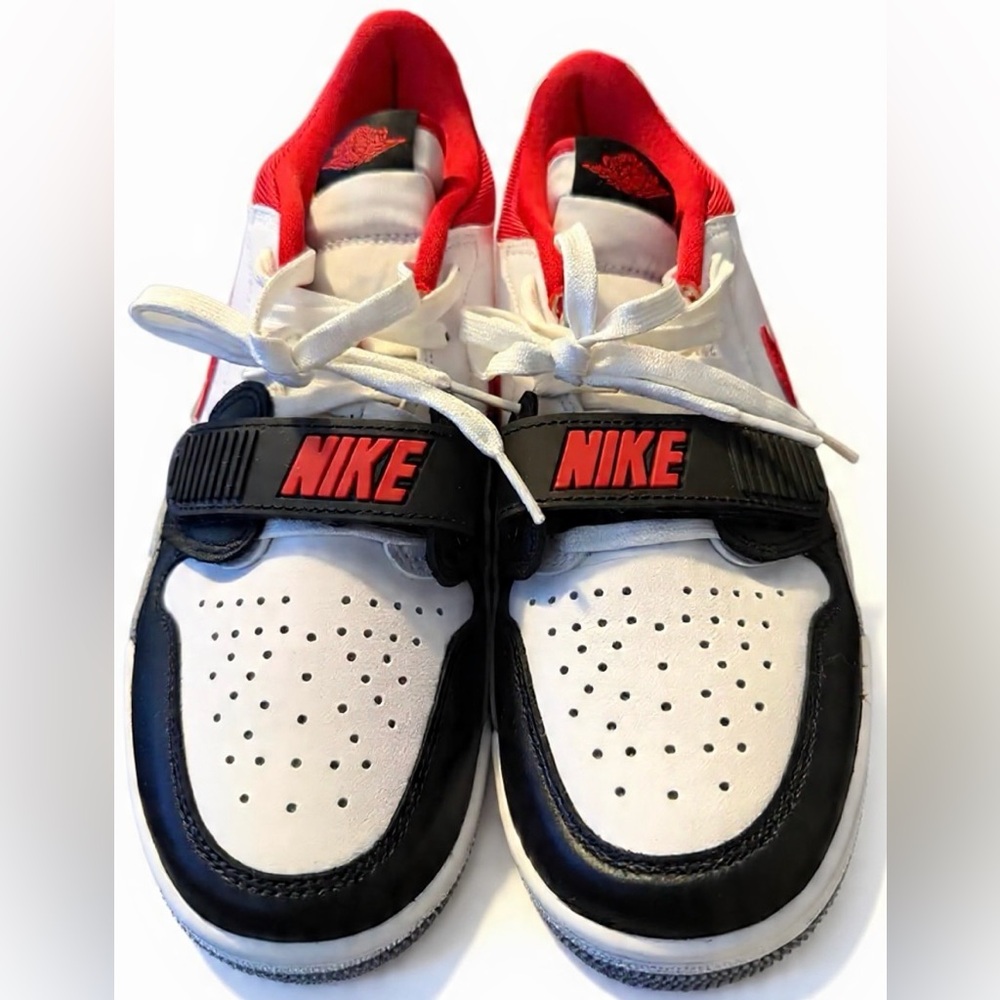 NWOT- NIKE Air Jordan Legacy 312 Low- Men’s 8